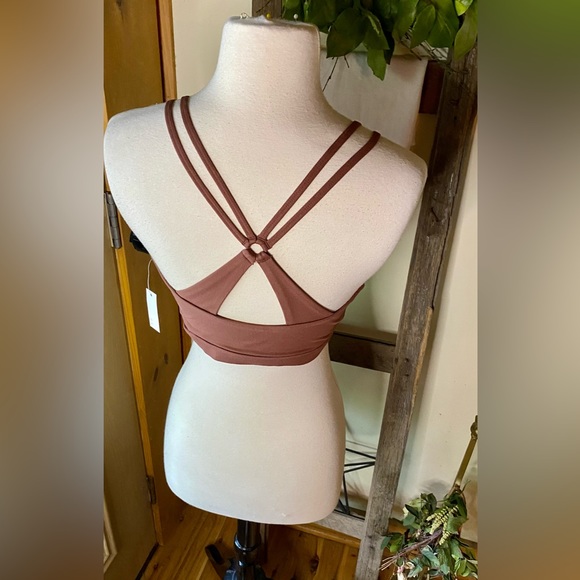 ✨Core 10 Spectrum Studio Strappy Back Light Support Yoga Sports Bra✨ NWT - Picture 6 of 16